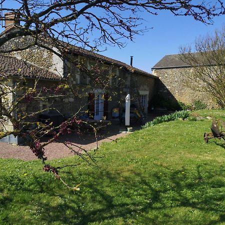 La Ferme Du Grand Bois Apartment Mouterre-Silly Екстериор снимка