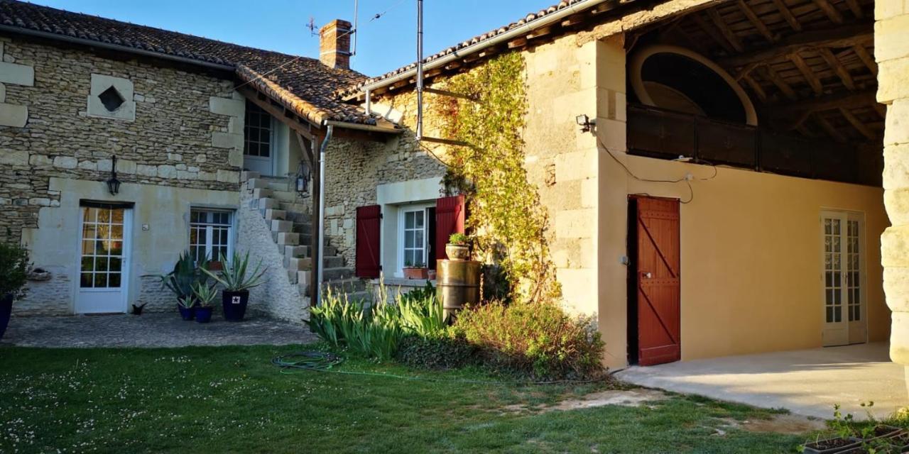 La Ferme Du Grand Bois Apartment Mouterre-Silly Екстериор снимка