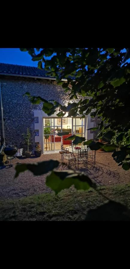 La Ferme Du Grand Bois Apartment Mouterre-Silly Екстериор снимка